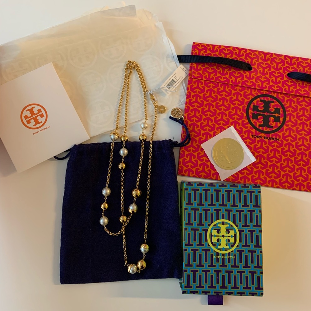 Tory Burch Capped Crystal Pearl Chain Rosary Necklace. Brand new!!